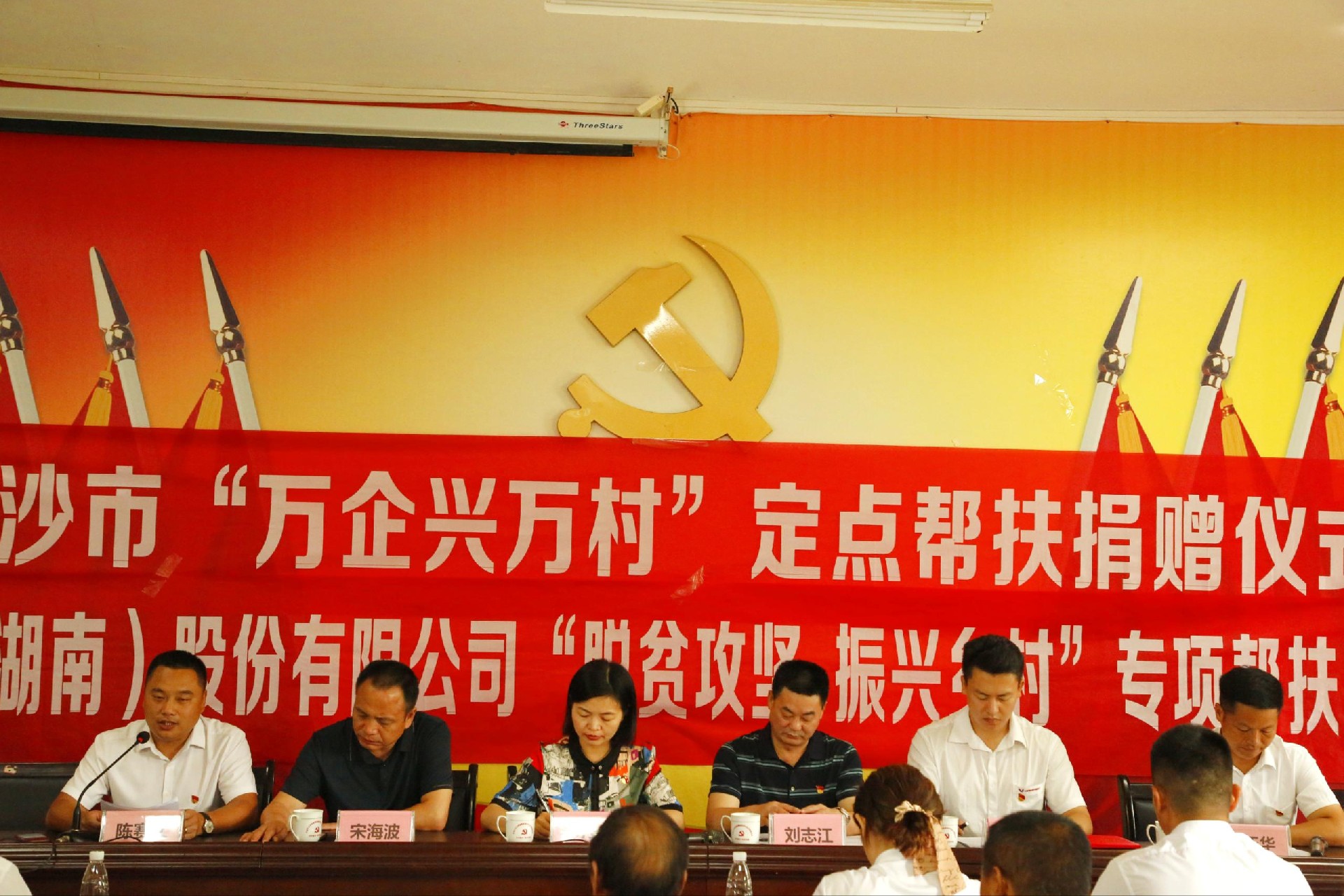 1658126099403787.jpg 4c2d4e56705bff2b0997806ad437a6c7.jpg